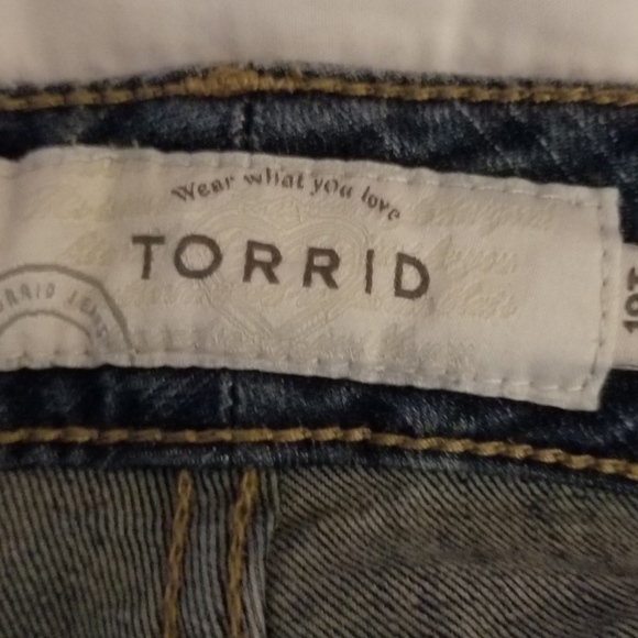 Torrid Relaxed Boot Jeans - Picture 5 of 6